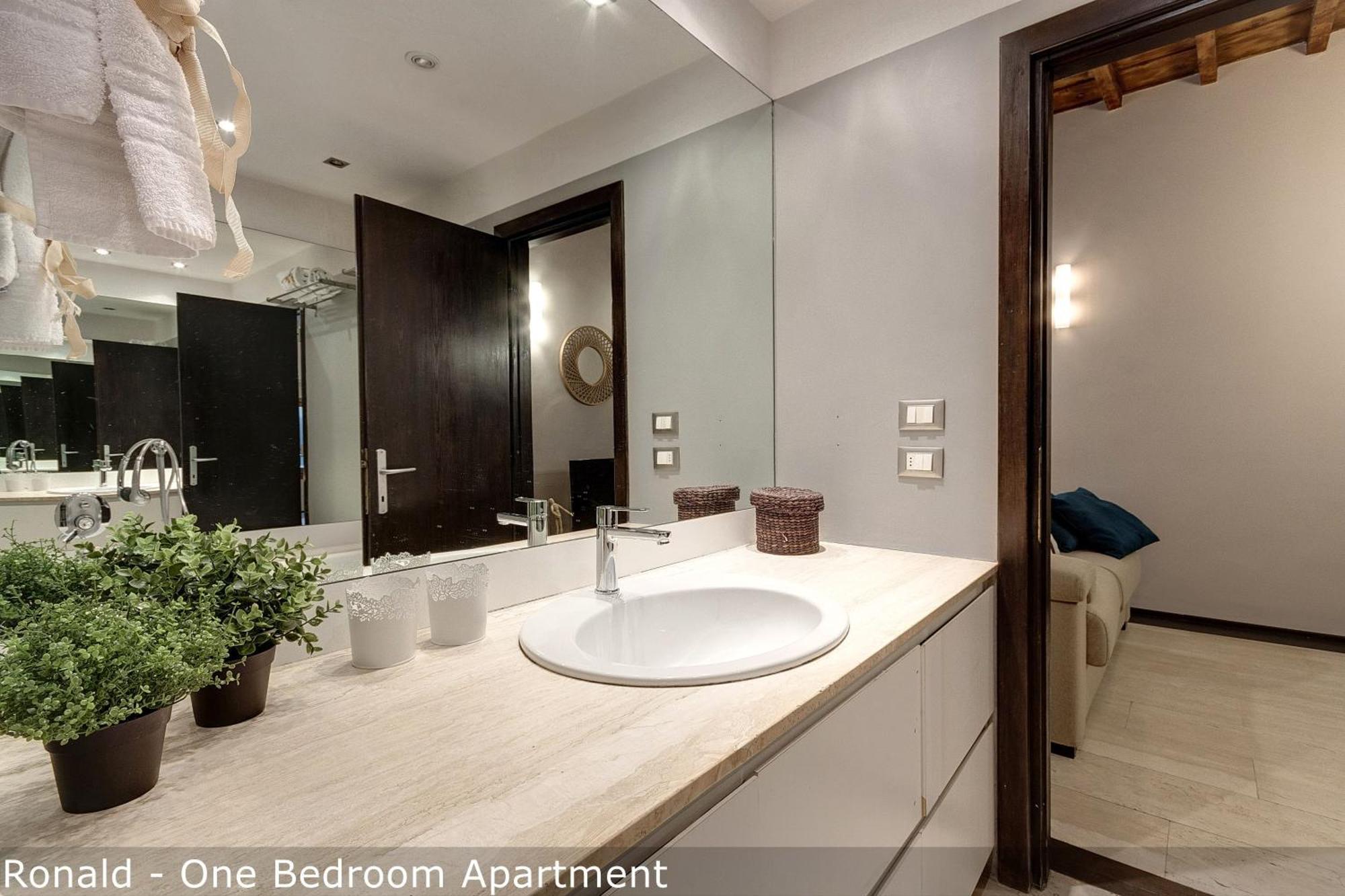 Calzaiuoli Apartments By Mamo Florence Room photo